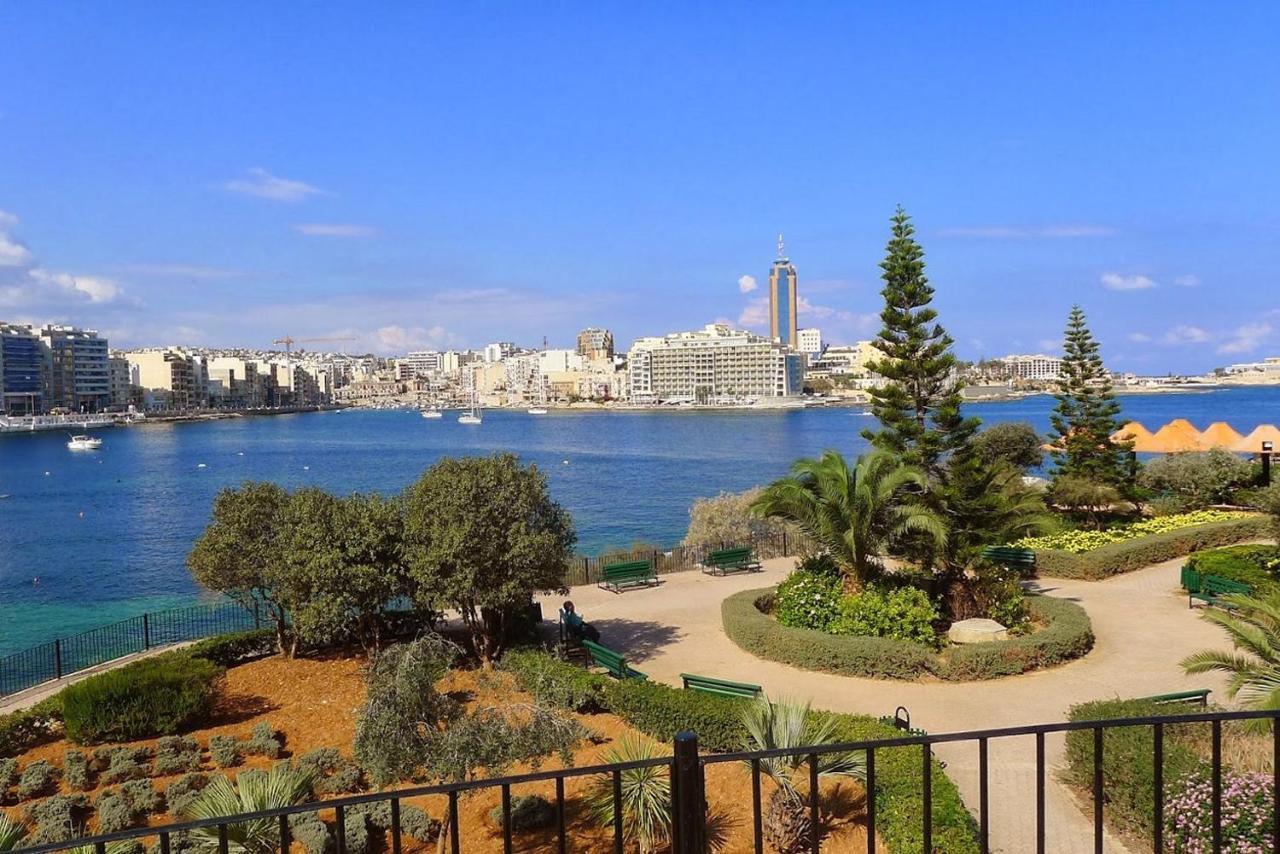 Picturesque Sliema Pad Steps From The Seafront Apartment Exterior photo